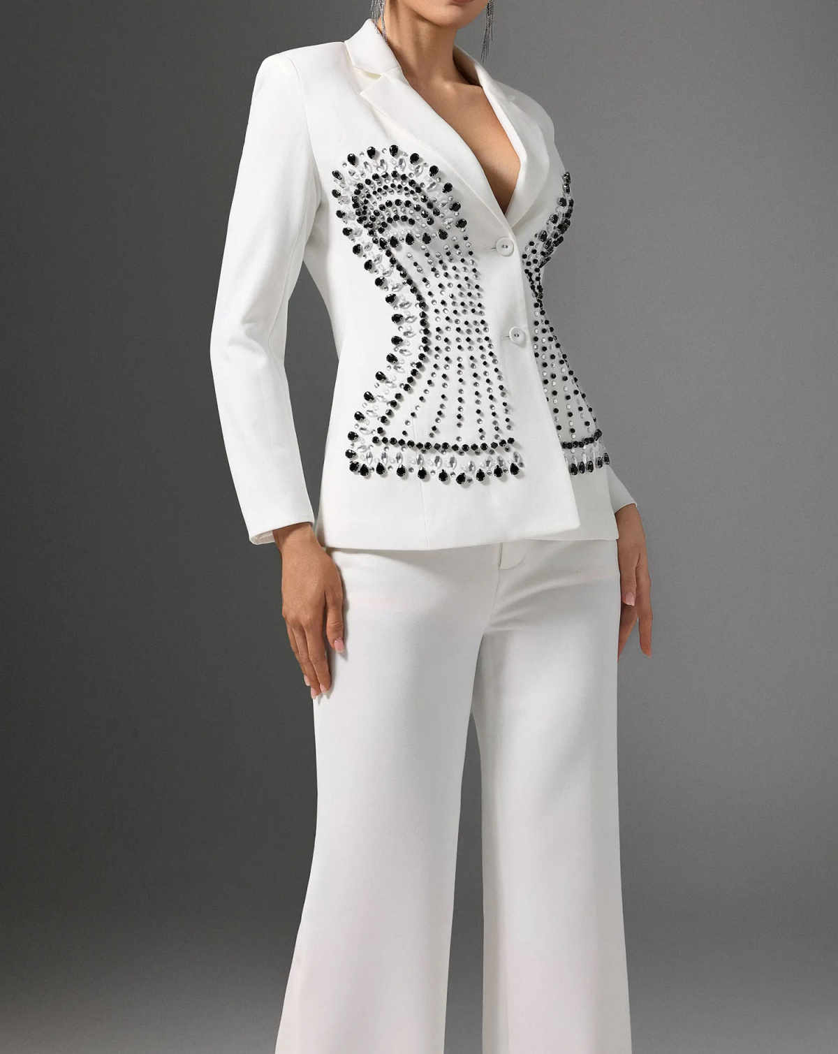 Women Formal Wear Black And White - Gaun Blazer Wanita Putih Manik-manik Hitam